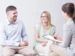 Common Outpatient Counseling Methods A man and woman talk with a therapist