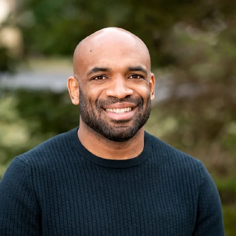 Dr. Nedson Campbell – Headshot